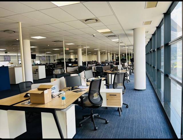 2,495M² OFFICE TO LET IN NOORDWYK